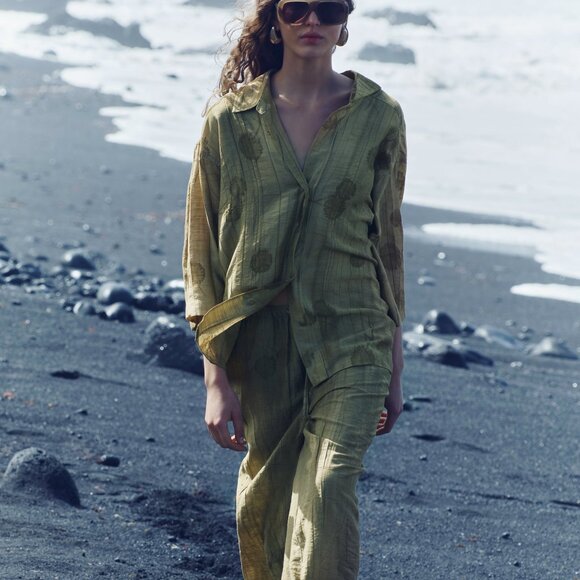 ZARA NWT OVERSIZED JACQUARD SHIRT ZW COLLECTION SIZE XL VISCOSE BLEND BOHO - Picture 3 of 11